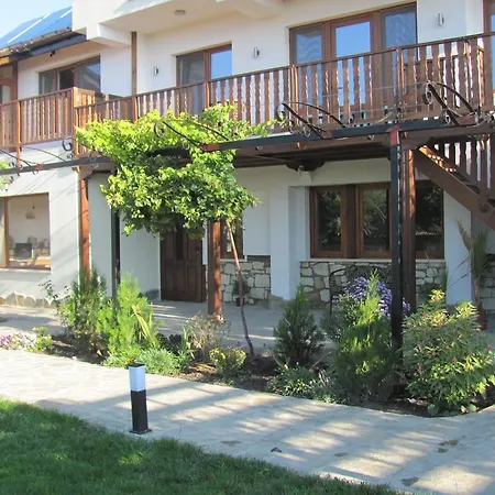 Casa de hóspedes Elma 4*